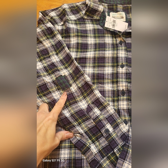 American Eagle Cropped Flannel Patch Shirt NWT SZ MEDIUM - Picture 5 of 10